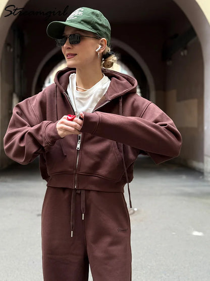 Warm Women's Brown Velvet Tracksuit – Fleece Zipper Crop Hoodie & Sweatpants Set