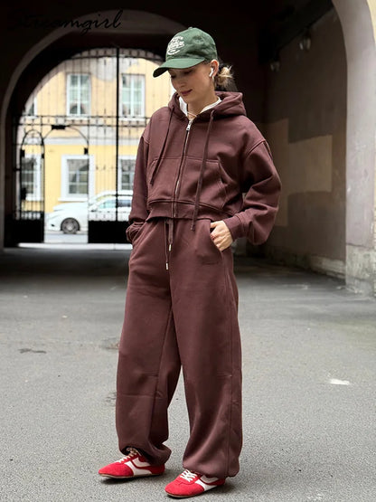 Warm Women's Brown Velvet Tracksuit – Fleece Zipper Crop Hoodie & Sweatpants Set